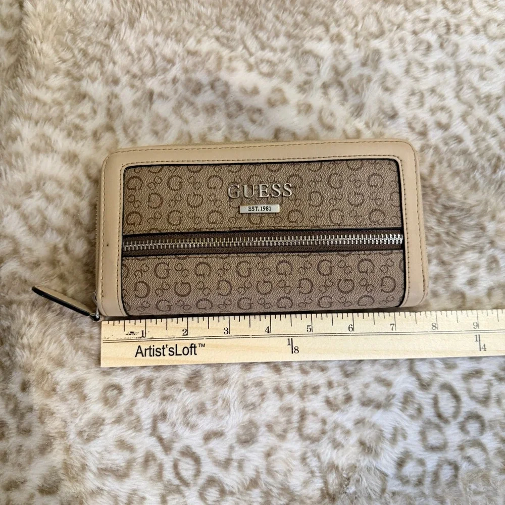 Guess Monogram Zip Around Wallet Tan Brown 4G Logo Print Womens OS Y2K Vibe - Picture 4 of 5